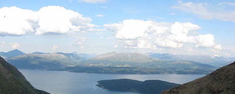 Sheep clouds seek pasture (From Vassbruna range, Norway)